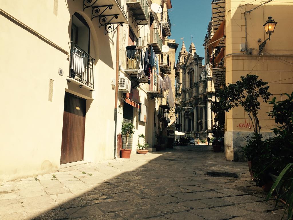 Appartamentino Al Massimo Palermo Bagian luar foto